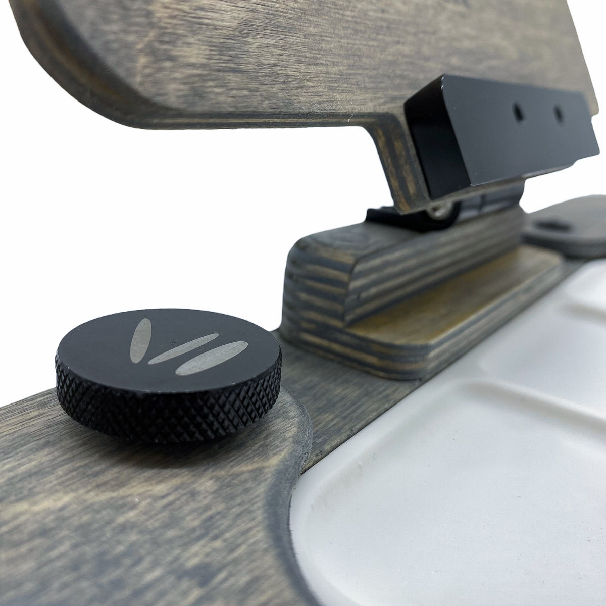 Shelf Knob Cup Easels