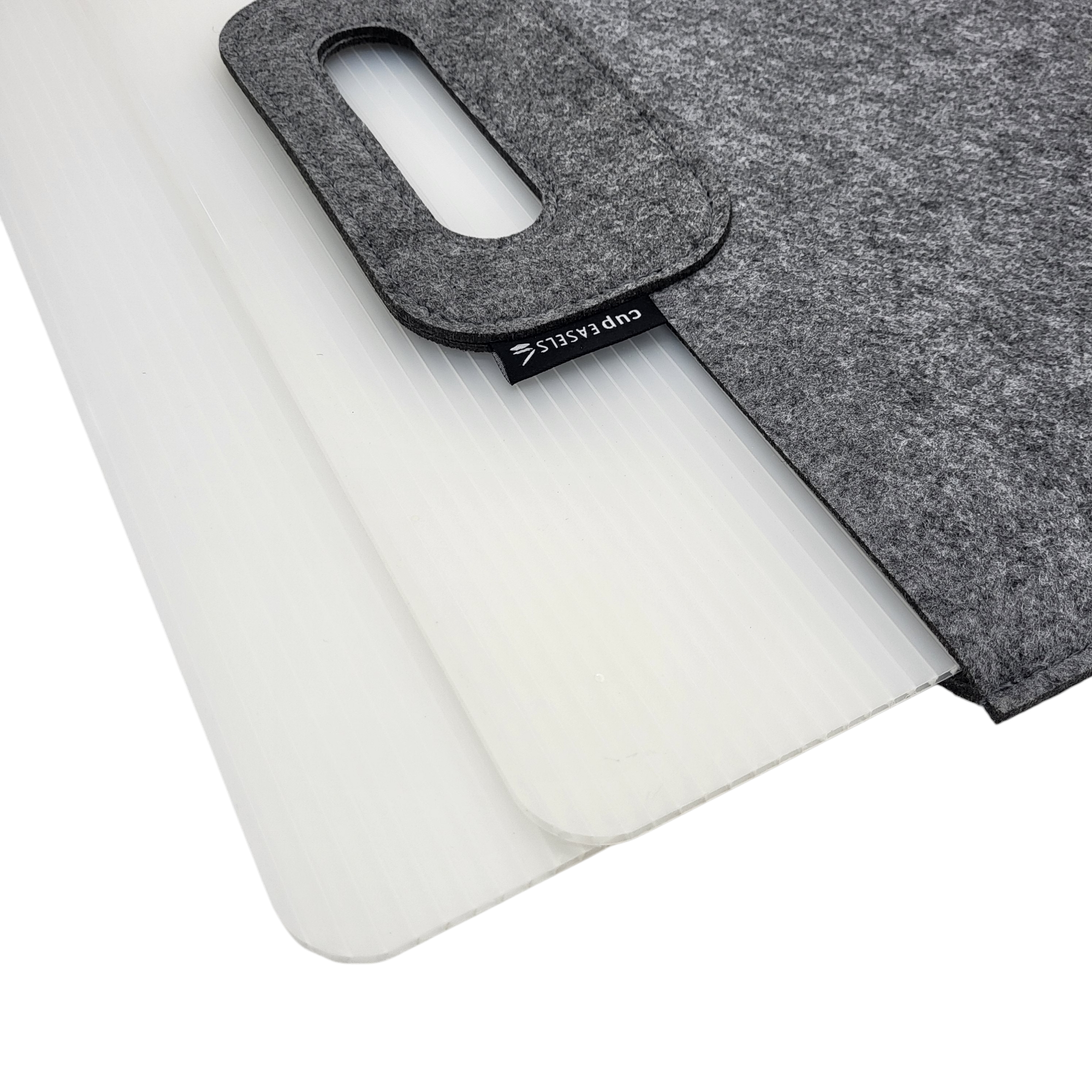 Quarter sheet carrier for art supplies by Cup Easels Inc., showing a sturdy carrying case designed for artists' quarter sheet papers.